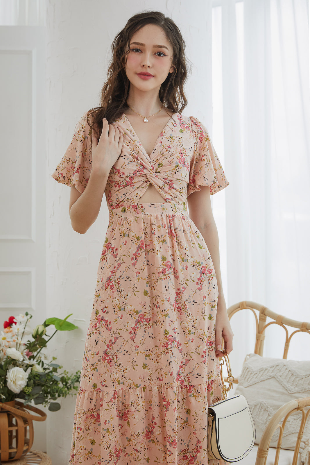 Twist-Front Pouf Sleeves Dress in Florals