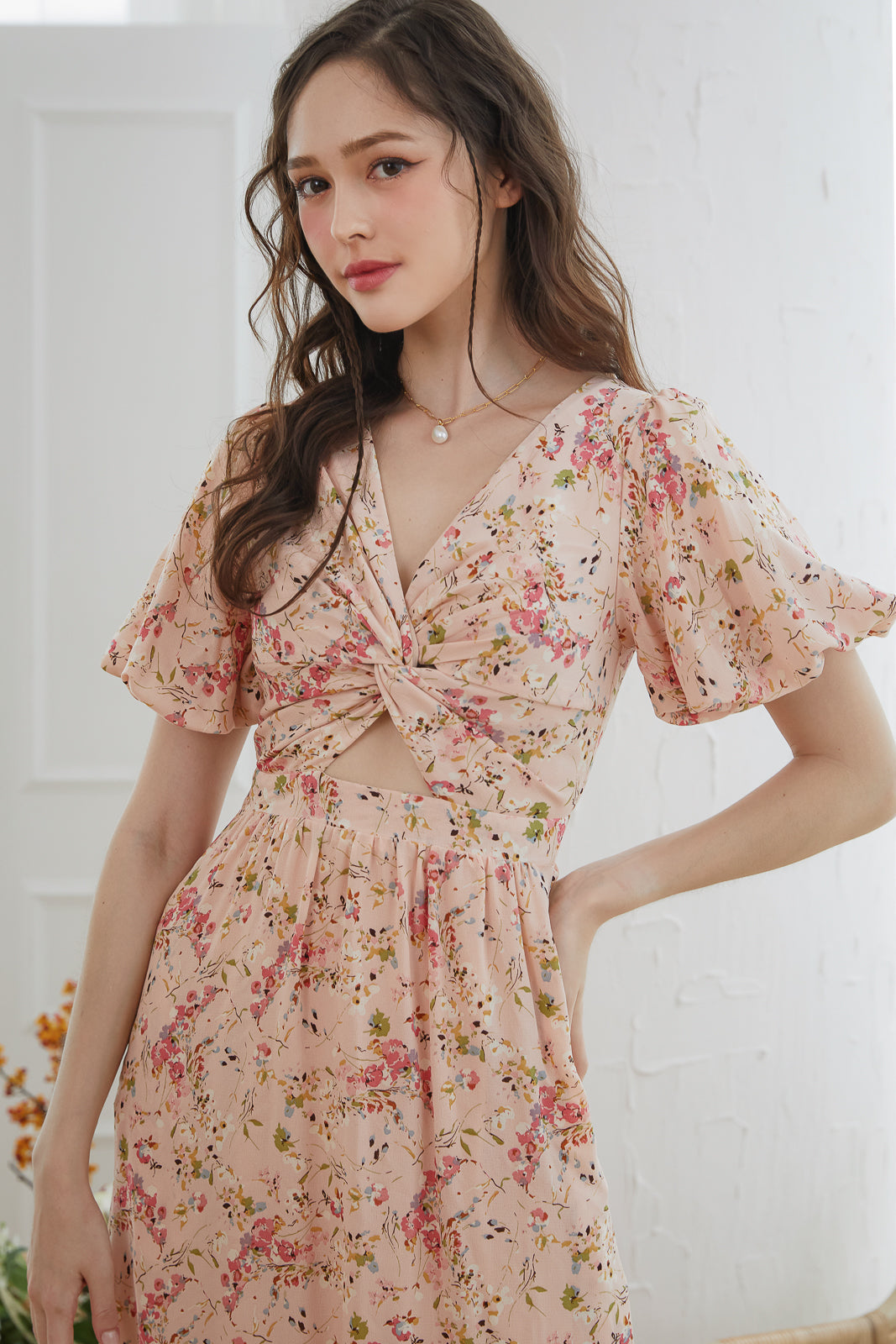 Twist-Front Pouf Sleeves Dress in Florals