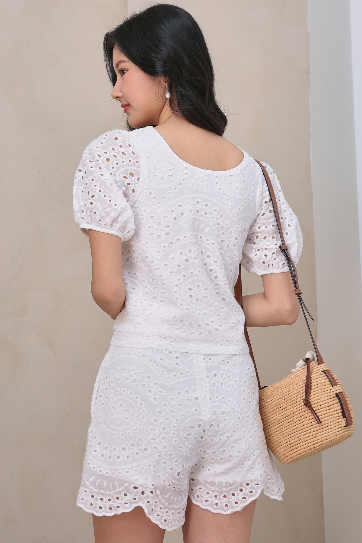 Eyelet Scallop Shorts in White