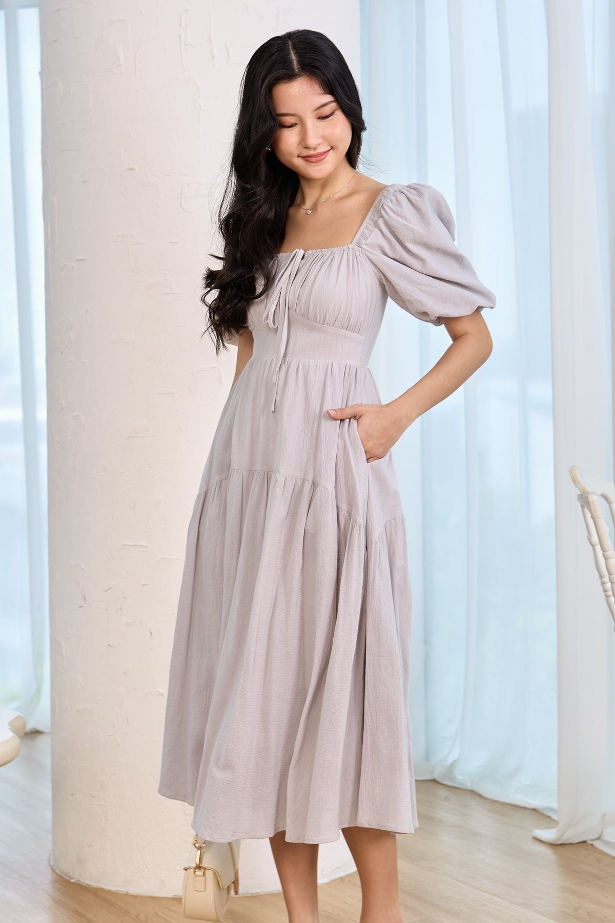 Lady Ribbon Pouf Sleeves Dress in Light Grey