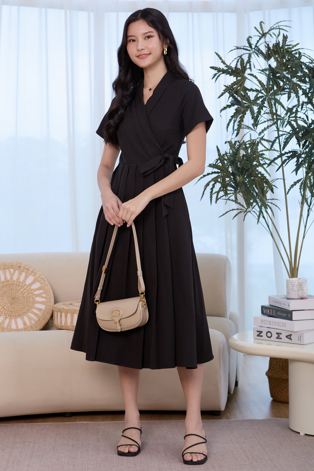 Lapel Collar Pleat Wrap Dress in Black