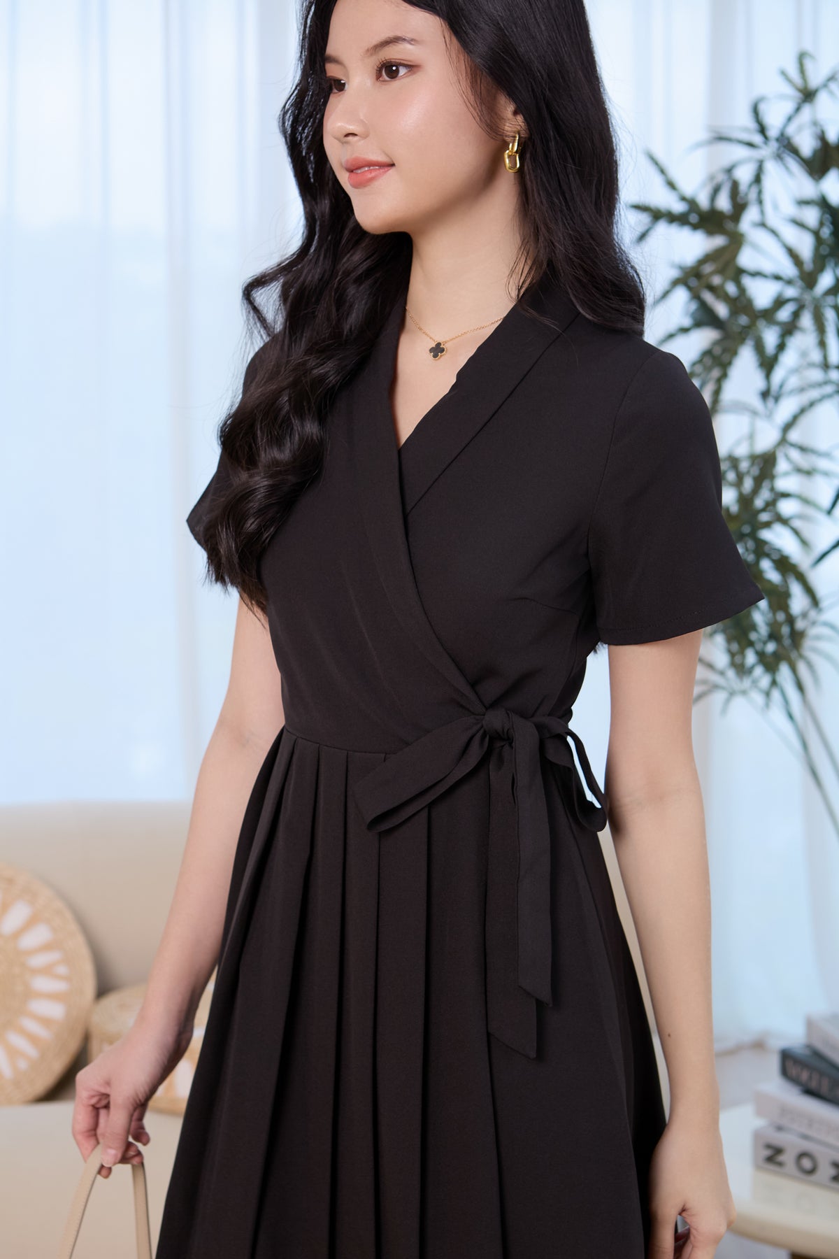 Lapel Collar Pleat Wrap Dress in Black