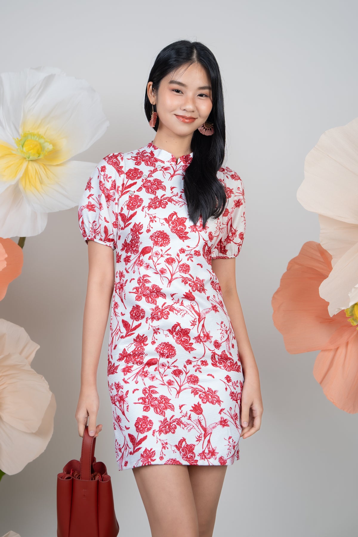 Leah Pearl Pouf Sleeves Cheongsam Dress in Red Floral