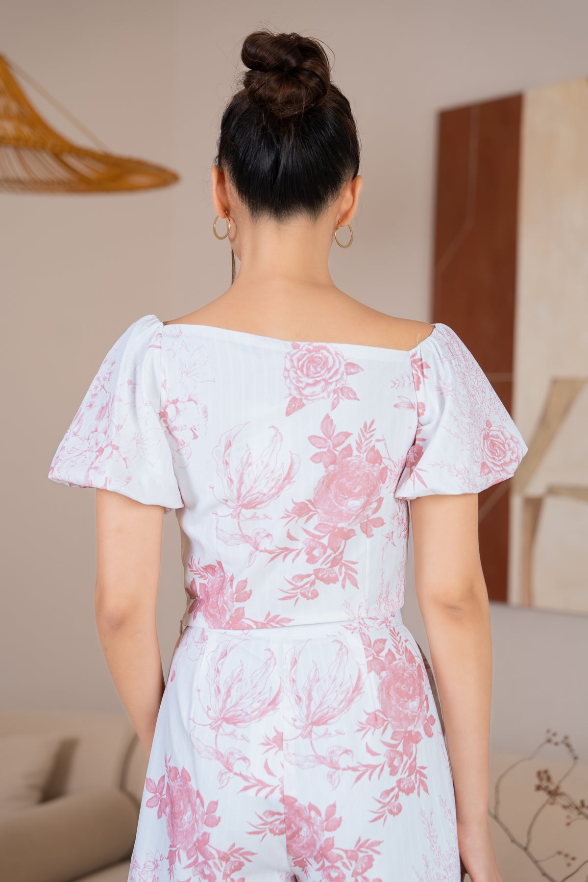 Sandra Pouf Sleeves Slanted Top in Pink Florals