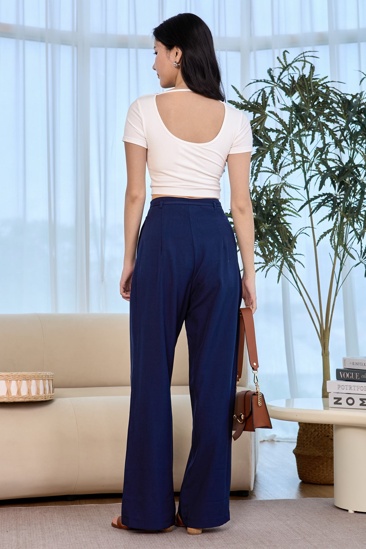 V-Cut Wide-Leg Pants in Navy