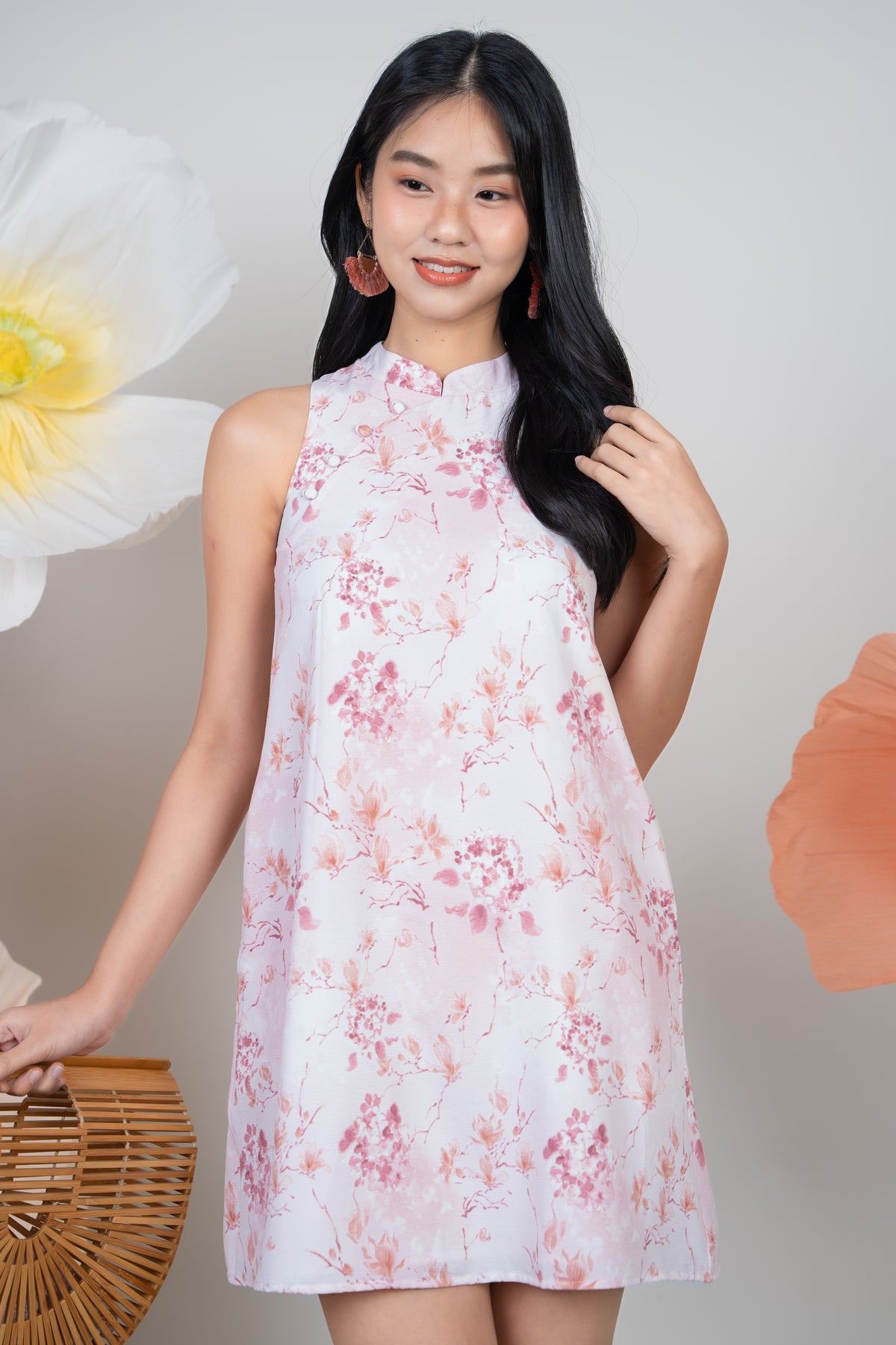 Lantana Flower Cheongsam in Pink